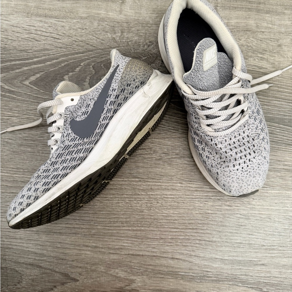 Nike Women's Gray and White Sneakers